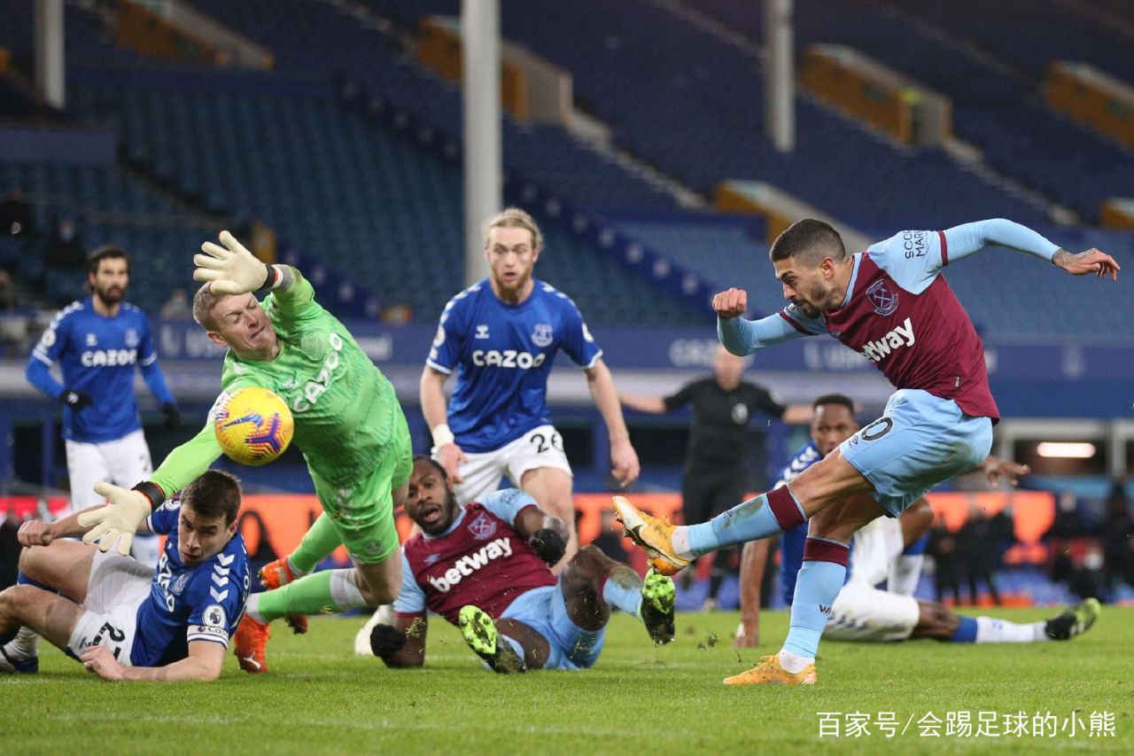 爱游戏中国官网-雄鹿队单打独斗，取得多场胜利连胜的记录