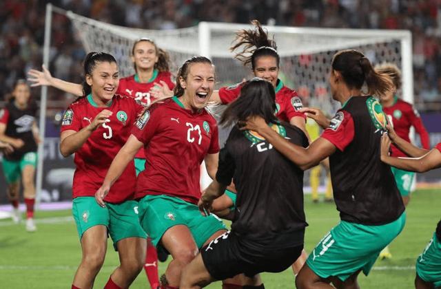 爱游戏官网-令人期待的女足比赛即将上演，球迷热情高涨的简单介绍