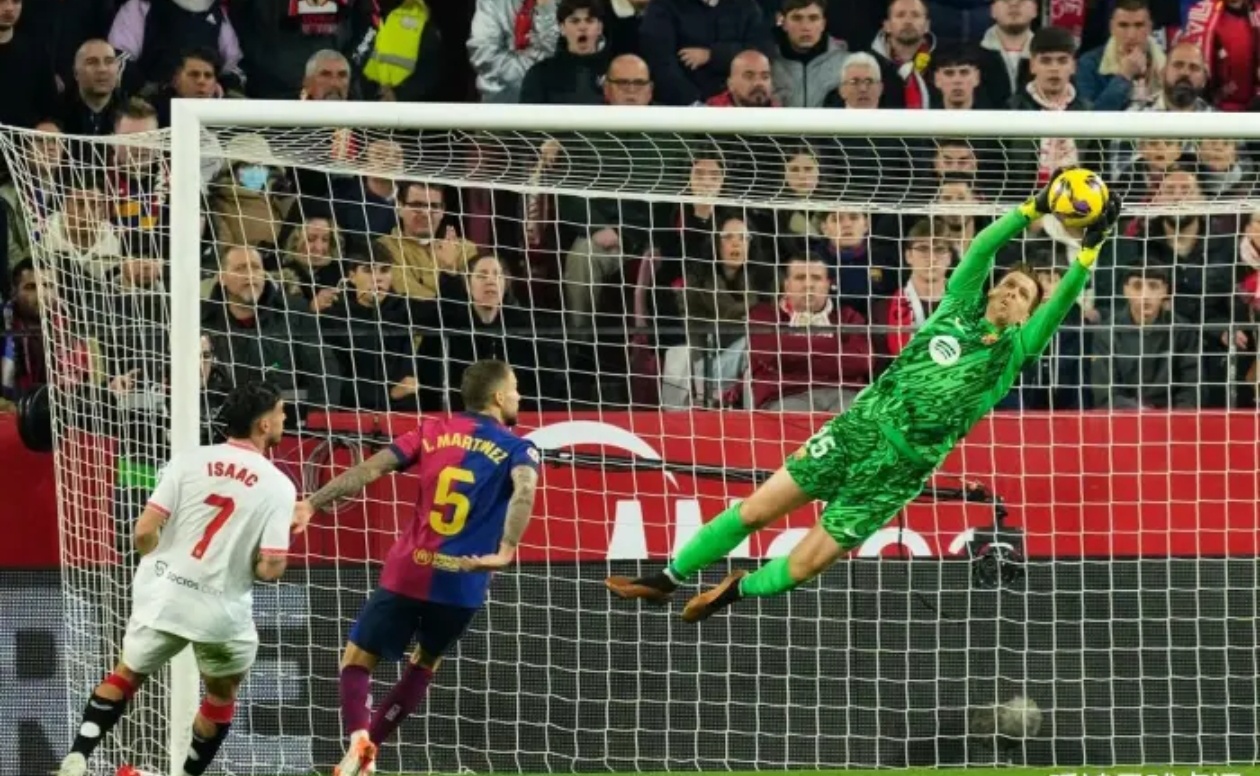 包含临门一脚关键进球，使球队成功晋级下一轮的词条