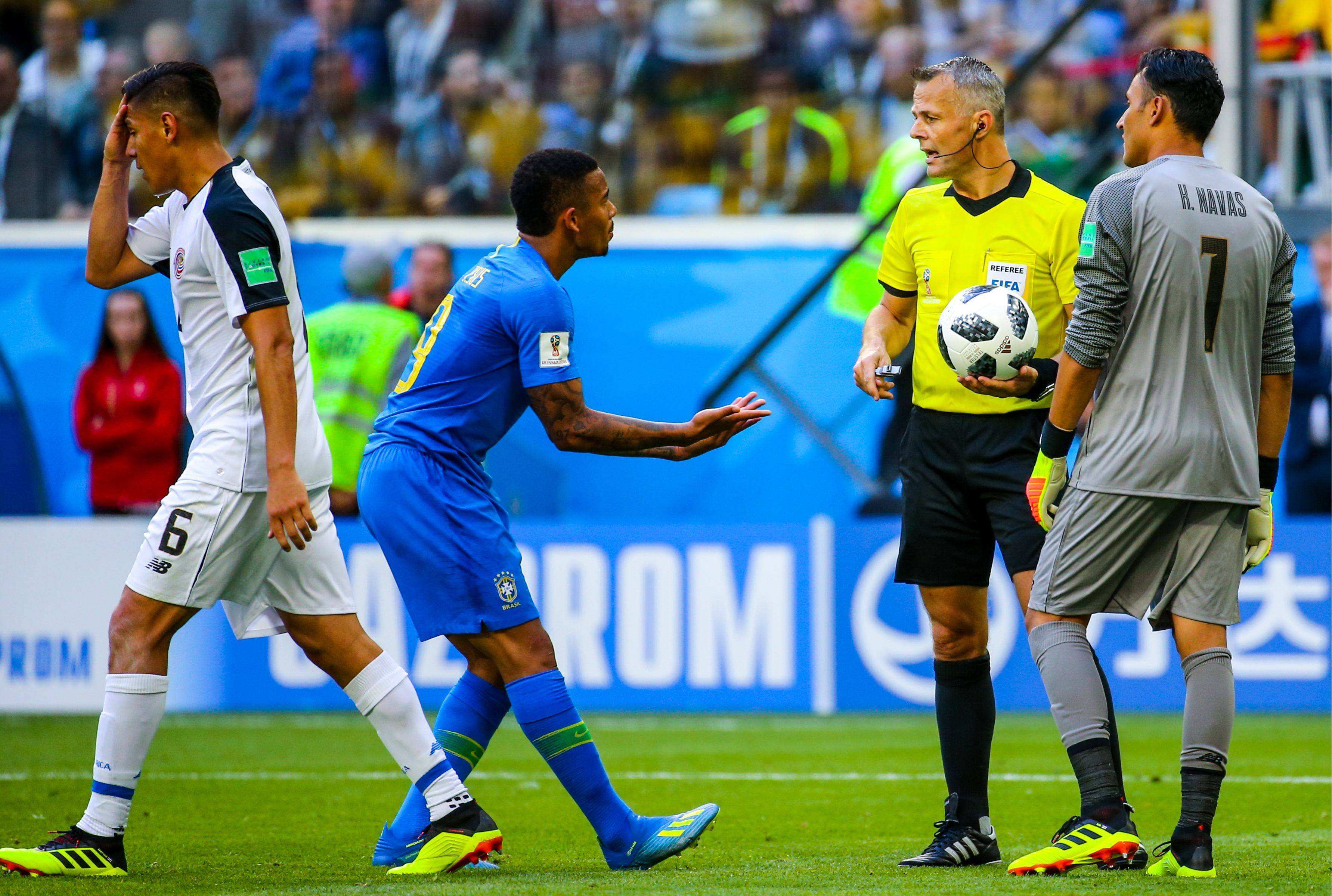 爱游戏中国官网-埃弗顿战平顽强对手，保级之路坎途重重的简单介绍