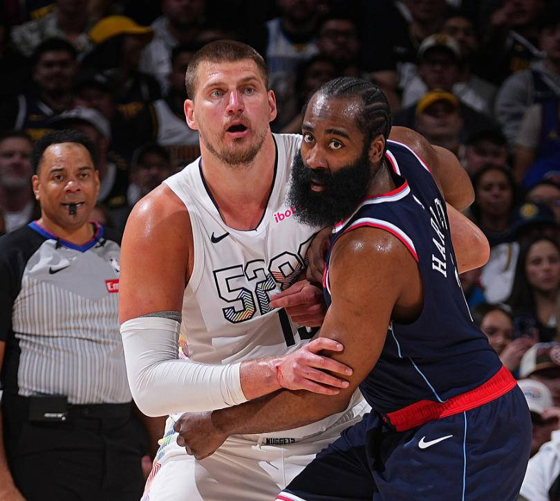 快船连败不止，季后赛形势堪忧的简单介绍