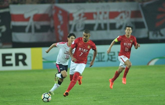 爱游戏官方入口-恒大全面出击，大胜晋级淘汰赛无敌的简单介绍