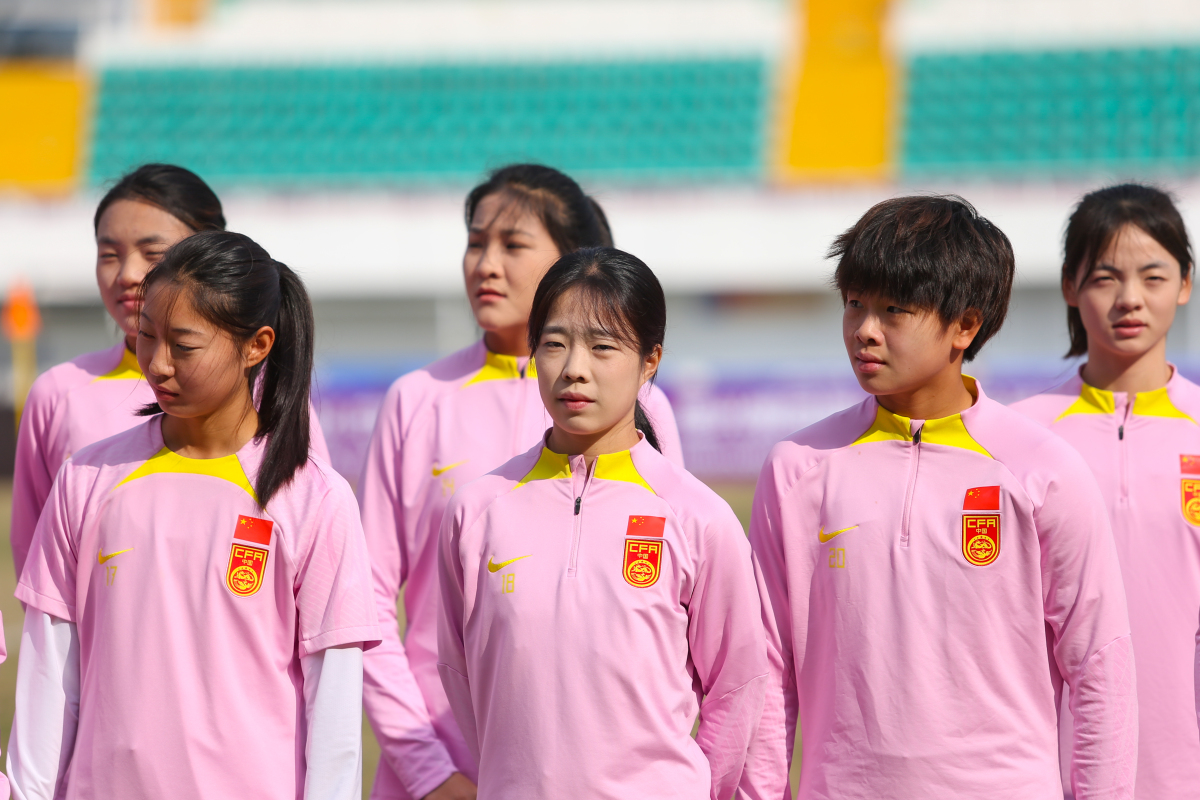 爱游戏网页版登录入口-关于点燃赛场，女足选手奋力拼搏的信息