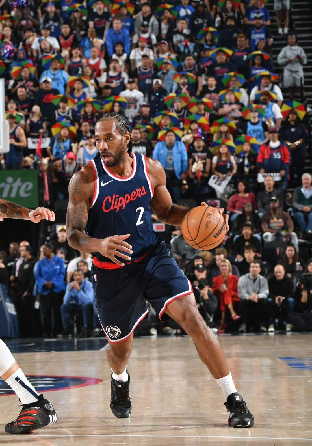 快船力克凯尔特人，伦纳德封盖压哨三分