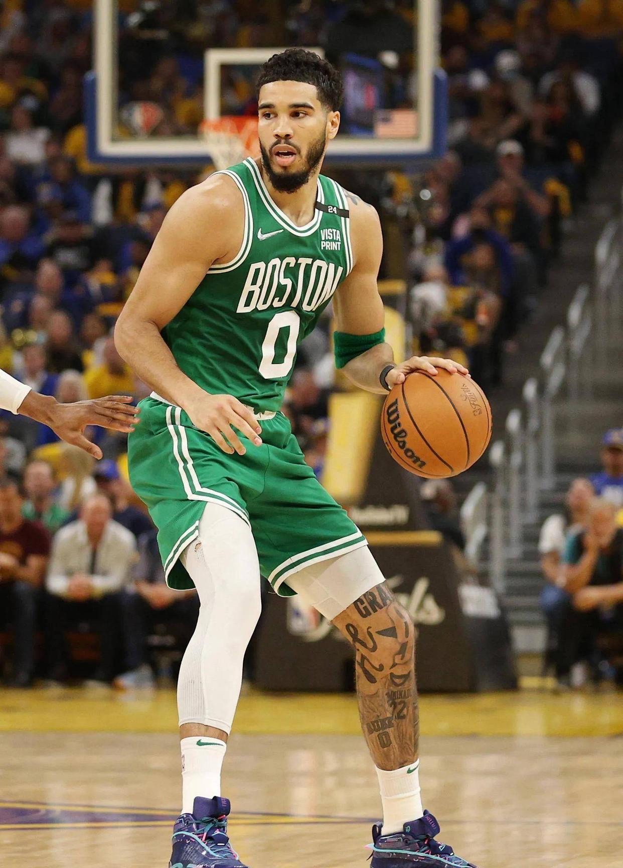 爱游戏登录入口-尼克斯新秀获得比赛最有价值球员