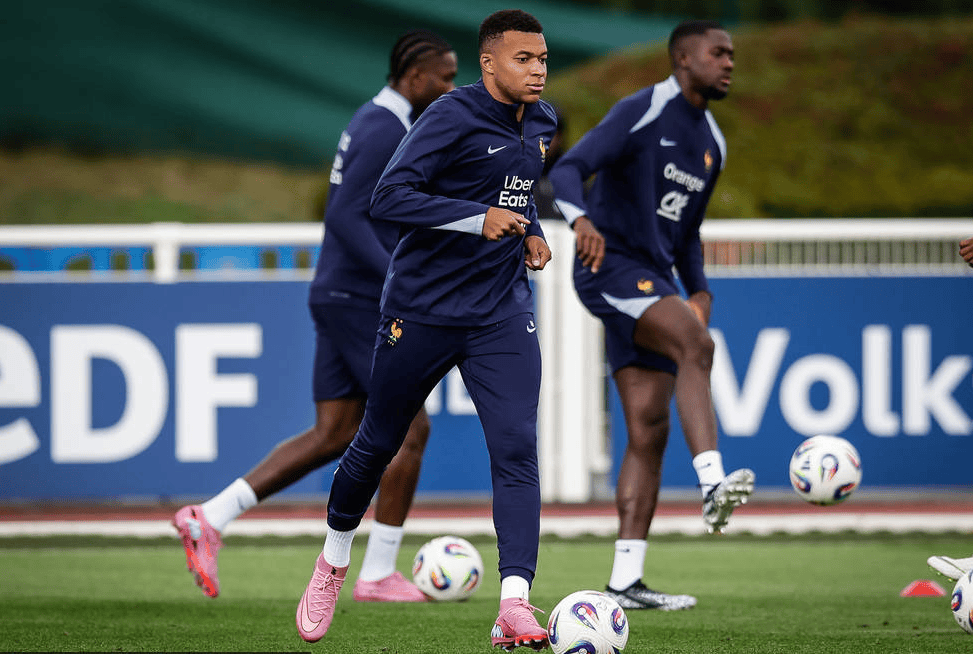 欧洲豪强交锋，赛场精彩绝伦